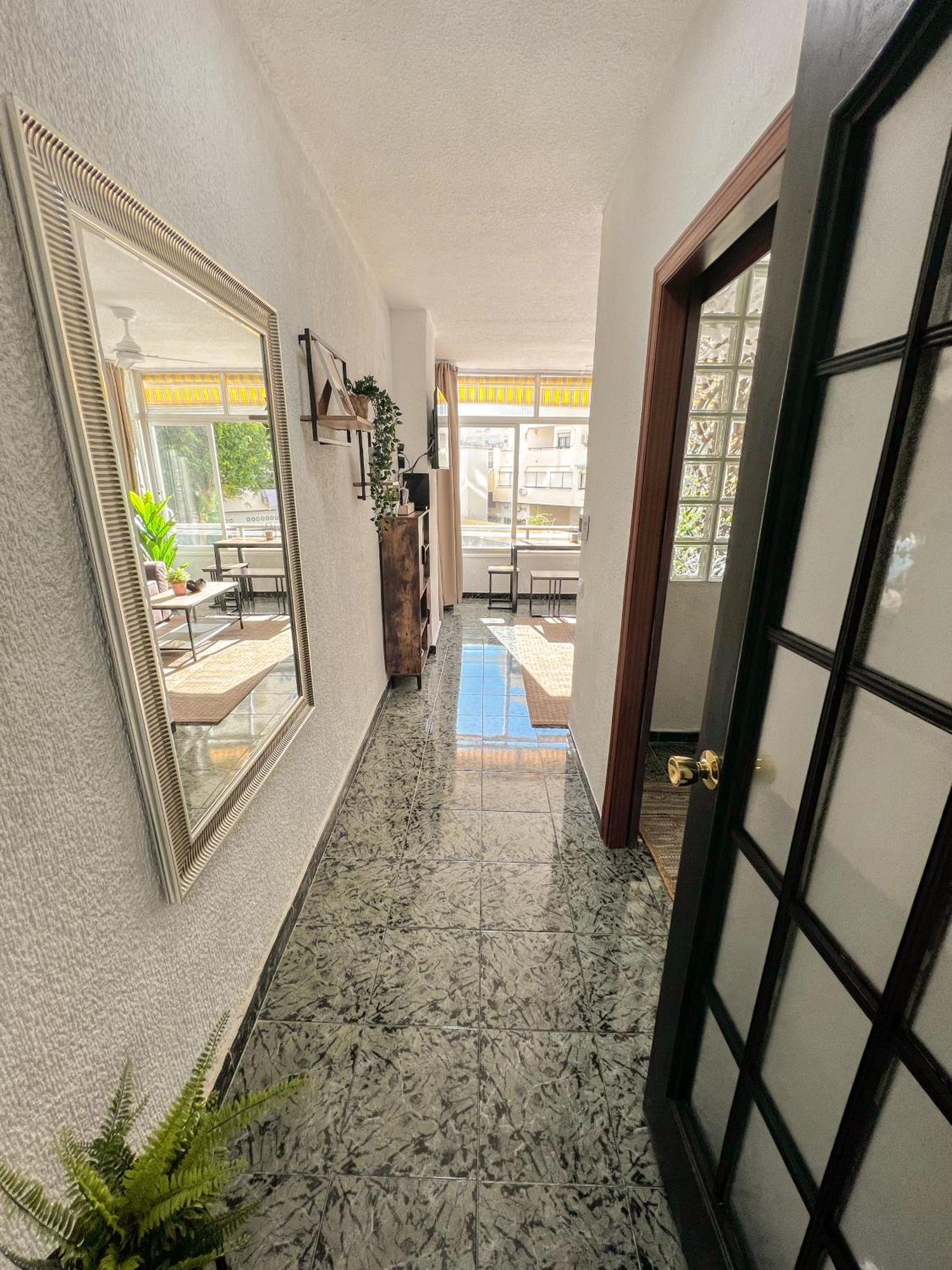 Cozy And Bright Flat With Pool Apartment Torremolinos Bagian luar foto