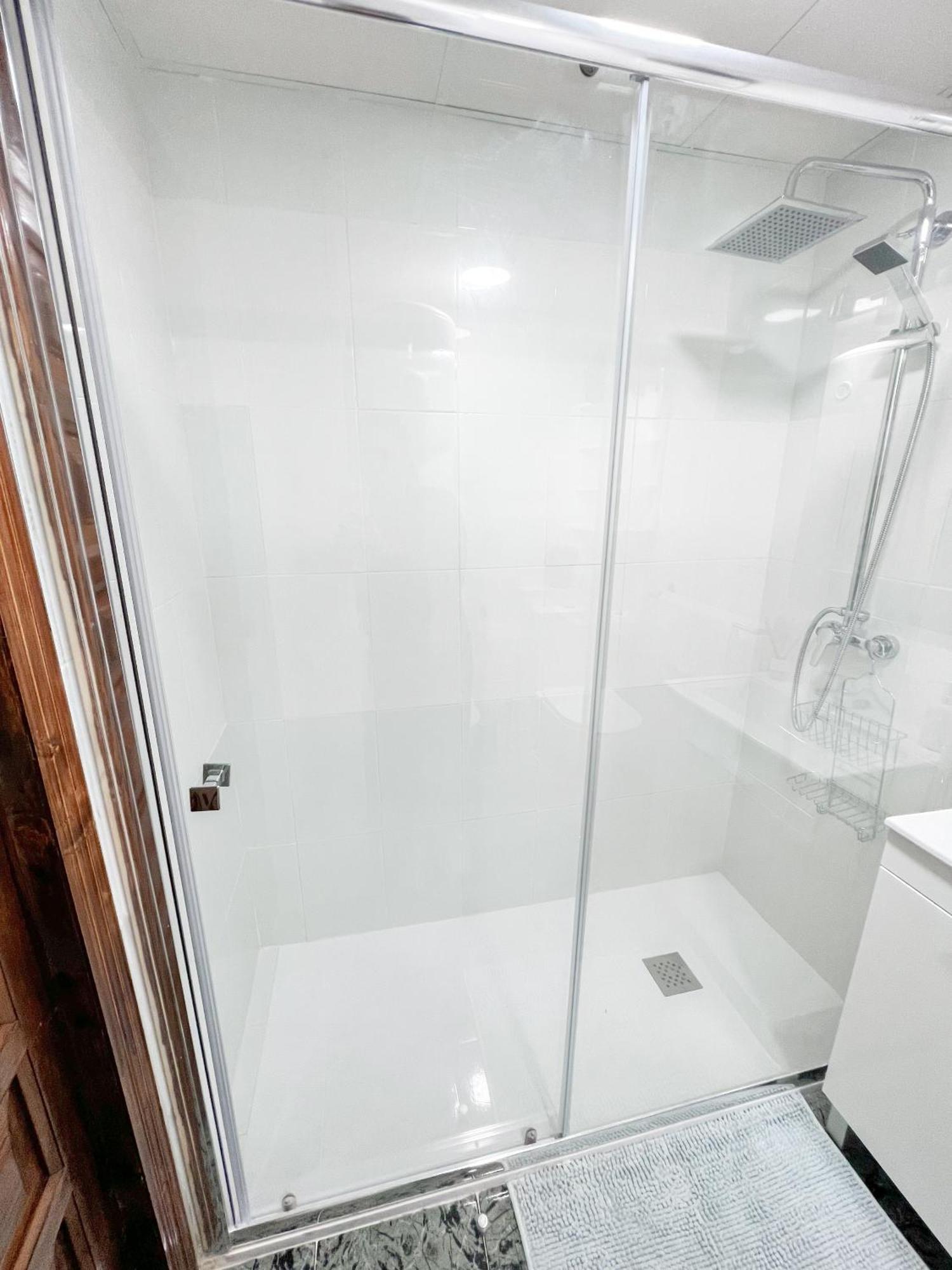 Cozy And Bright Flat With Pool Apartment Torremolinos Bagian luar foto